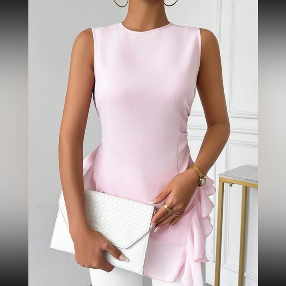 Luxe pink round neck ruffle hem sleeveless blouse - Picture 4 of 16